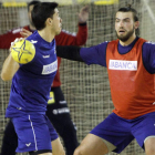 El pivote brasileño, Leo Almeida, habitual defensor en el centro, es de los jugadores del Ademar más excluidos.