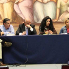 El equipo de gobierno del PP se reunió con los vecinos del barrio de Pinilla en la casa de cultura.