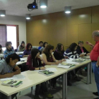 Los alumnos de la ULE, en una de las clases prácticas.