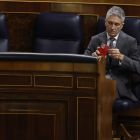 El ministro de Interior, Fernando Grande Marlaska, ayer, en el Congreso. J. C. HIDALGO