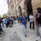 Agentes de la Guardia Civil a su salida de la sede del Parlamento de Cataluña. MARTA PÉREZ