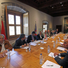 Reunión de los miembros de la Federación Regional de Municipios y Provincias de la Comunidad.