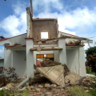 Destrozos en una iglesia de Nandayure, cercana al epicentro del terremoto, en Costa Rica.