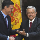 El presidente español, Pedro Sánchez, y el de México, Andrés Manuel López Obrador.