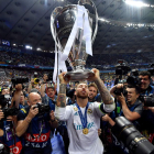 El Madrid defiende el título de campeón en una Champions que hoy sortea su fase de grupos. LICOVSKI