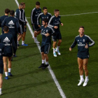 Los jugadores del Madrid durante un entrenamiento.