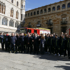 Los 40 profesionales que ya han tomado posesión de su cargo como bomberos del Servicio de Prevención, Extinción de Incendios y Salvamento (Sepies). FERNANDO OTERO