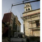 Los andamios sobre la Basílica de La Encina, en una imagen de ayer