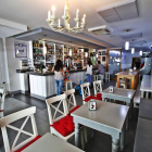 El restaurante Casa Simón de Sahagún se encuentra en la avenida de la Constitución 47. El teléfono 987 780 917.