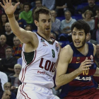 Abrines, en un partido europeo esta temporada, ante Claver, su posible relevo en el Barça