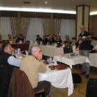 La imagen muestra una de las reuniones semanales del grupo. DL