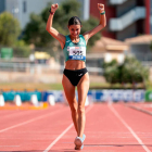 Lucía Redondo, atleta del Universidad de León Sprint Atletismo, estará en el Mundial sub 20. DL