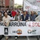 Los agricultores se manifiestan ante la Junta y la delegación del Gobierno por la plaga de ratones