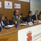 El salón de actos del campus acogió la jornada inaugural del Congreso Nacional.