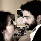 Los actores leoneses Mayte Castillo y Nacho Garbe buscan financiación en Internet para un montaje teatral.