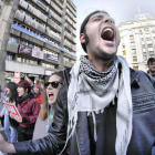 Los estudiantes se unieron a mediodía al piquete que recorrió el centro de la ciudad.