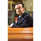 Fernando Salguero, ayer en la iglesia de Santa Nonia.