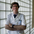 El doctor Pere Barri, pionero en la reconstrucción del clítoris.