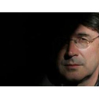 Andrés Trapiello (Manzaneda de Torío, 1953) es poeta, novelista, editor, ensayista y columnista de p