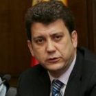 Riesco renunció a su dedicación exclusiva tras recoger el acta de diputado