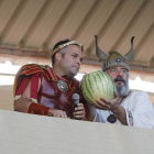 Los jefes romano y astur durante la celebración.  MARCIANO PÉREZ
