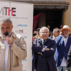 Mures leyó una larga lista de ilustres apoyos. MIGUEL