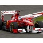 El piloto español de Ferrari, Fernando Alonso, en acción durante las pruebas de clasificación.