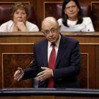 El ministro de Hacienda, Cristóbal Montoro, el pasado miércoles, en el pleno del Congreso
