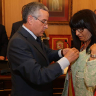 Emilio Gutiérrez impone la banda a Torices.