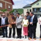 El presidente de la Diputación se mostró ayer encantado con los nuevos proyectos en Folgoso