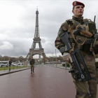 El despliegue adicional de 1.600 policías ha sido ostensible en Francia tras las matanzas de París y de Niza.