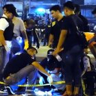 La policía indonesia investiga lo sucedido tras la explosión causada por un terrorista suicida en Jakarta.