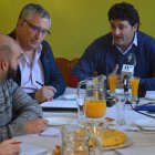 El alcalde de Villaquilambre convocó ayer a los medios de comunicación a un desayuno informativo. DL