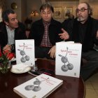 Nicolás Miñambres, Martínez Reñones y Pedro G. Trapiello.