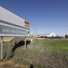 Señal de acceso al polígono industrial de Santa María. RAMIRO