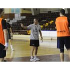 Isidoro tendrá menos mimbres para los entrenos de esta semana.