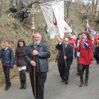 El viento hizo muy dificil procesionar con los estandartes en ciertos momentos de la procesión.