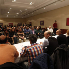 Aspecto de la asamblea de Ciudadanos León, ayer tarde en la capital leonesa.