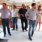 Tudanca estuvo con el alcalde de Igüeña y otros dirigentes del PSOE en el Vivero de Ciuden. CEBRONES