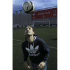 El delantero leonés Murci es la referencia del Arenas.