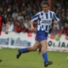 José Antonio Soto durante un choque contra el Mirandés, en Anduva