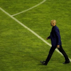 El entrenador del Rayo Vallecano Paco Jémez se retira del estadio tras el duelo ante el Espanyol