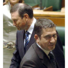 Ibarretxe y Patxi López, en el pleno de investidura del 2005
