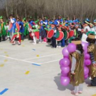 Los niños de otros países representaban su baile regional.