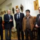 Los trabajos de Pérez Puerto llevaron a numerosos invitados a la Casa de León en Madrid, ayer noche