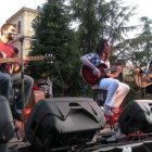 Concierto, en el parque del Cid, de estos tres activos músicos.