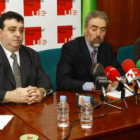 Damián Blasco, Alberto Villena y Enrique Garzón, tras la firma del convenio.