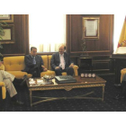 Morano, Amilivia, Villarig y Gutiérrez departen en la constitución del consejo de alcaldes.