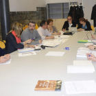 Las mesas de negociación continúan hoy y, además, incluirán a los funcionarios.
