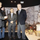 Álvarez, Palazuelo y García, visitan el Citba con la técnico de turismo.